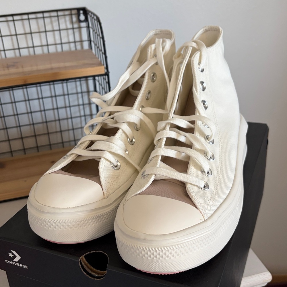 Converse Women's Platform Sneakers - Cream - Picture 4 of 10